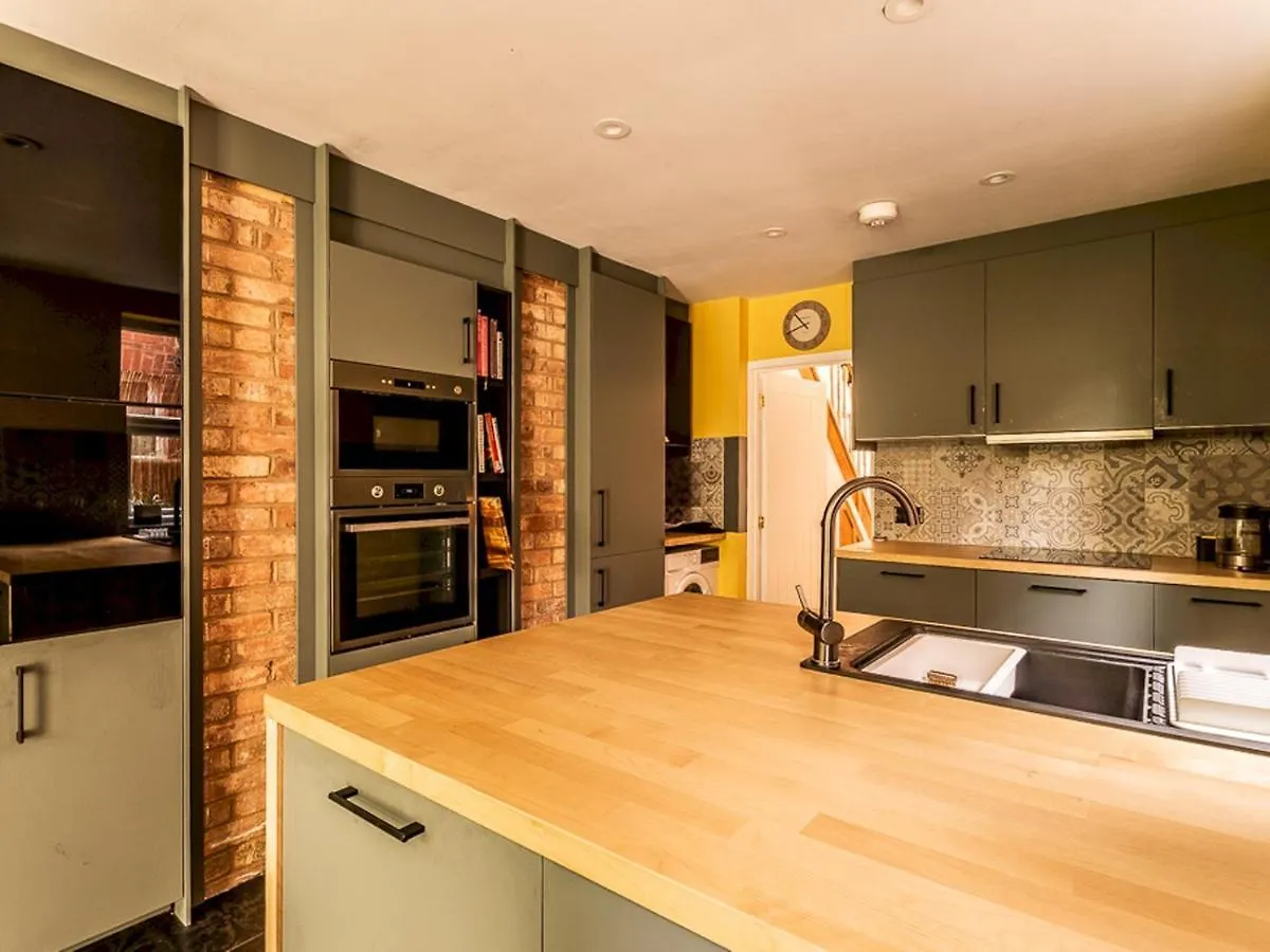 Pass The Keys Characterful 4 Bed Home In Central Exeter Holiday home