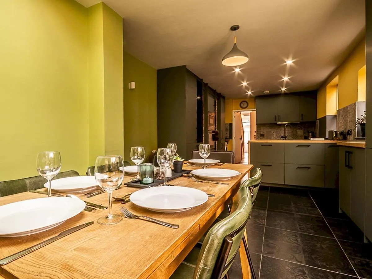 Pass The Keys Characterful 4 Bed Home In Central Exeter