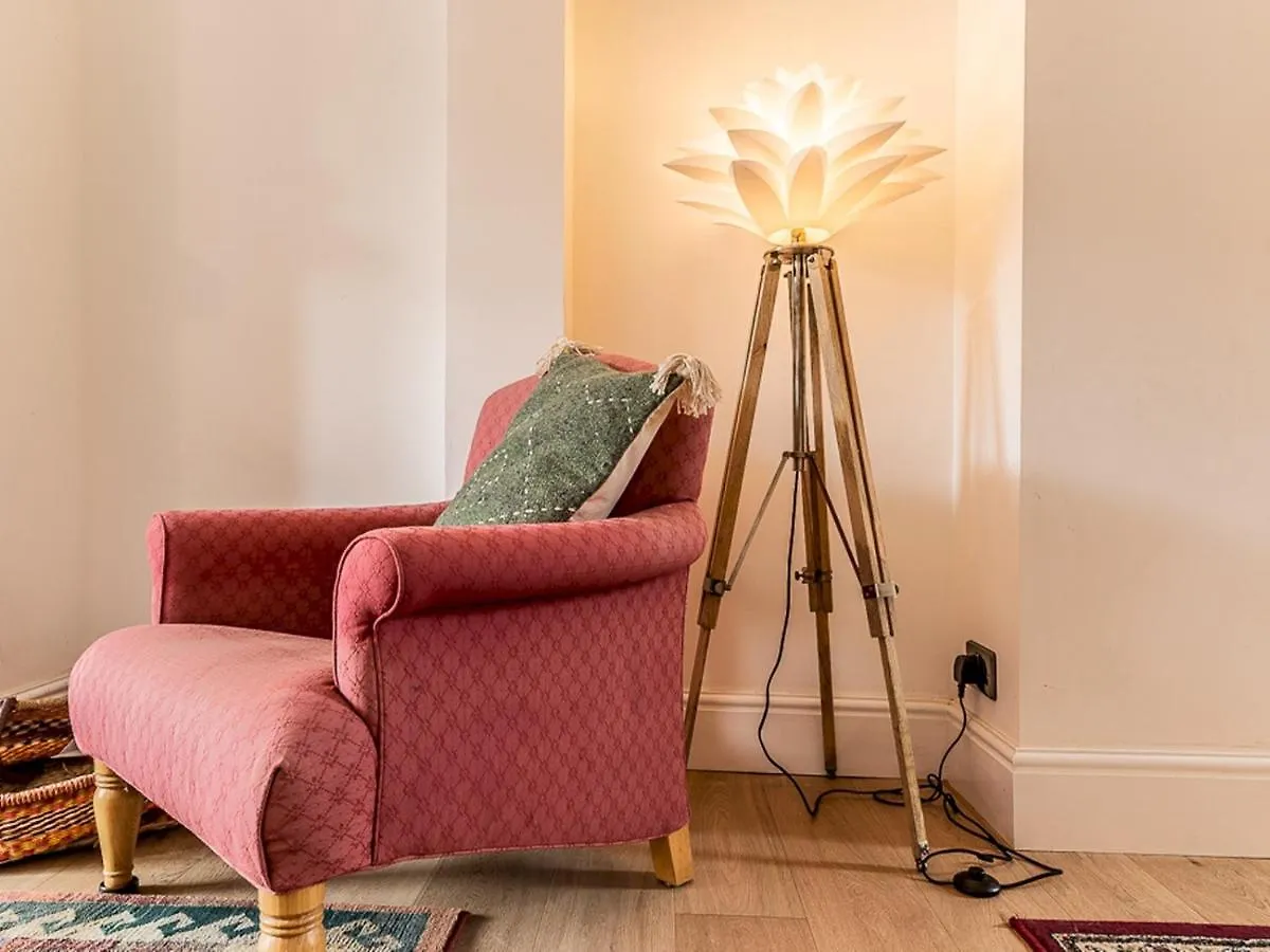 Pass The Keys Characterful 4 Bed Home In Central Exeter