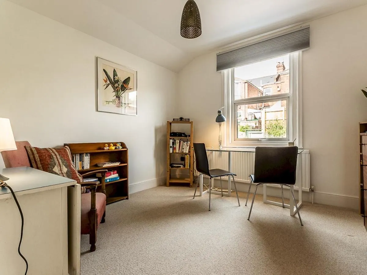 Pass The Keys Characterful 4 Bed Home In Central Exeter 0*,
