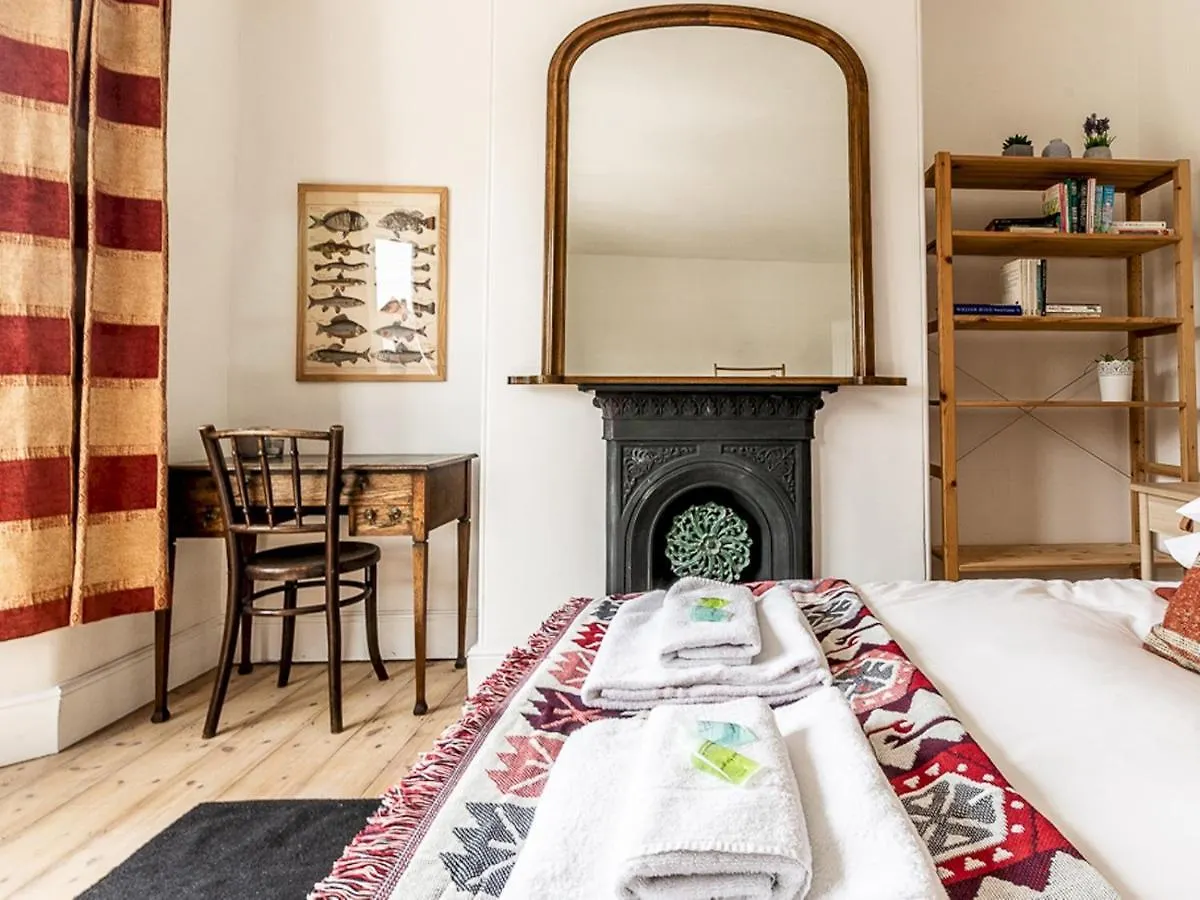 Pass The Keys Characterful 4 Bed Home In Central Exeter