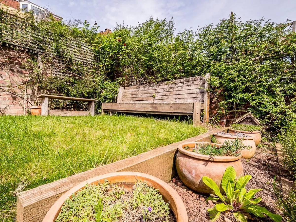 Pass The Keys Characterful 4 Bed Home In Central Exeter 0*,